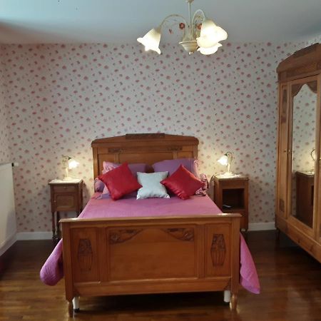 Chambres D'Hotes Et Table D'Hotes- Valentine 44 Sainte-Mere-Eglise Exterior photo
